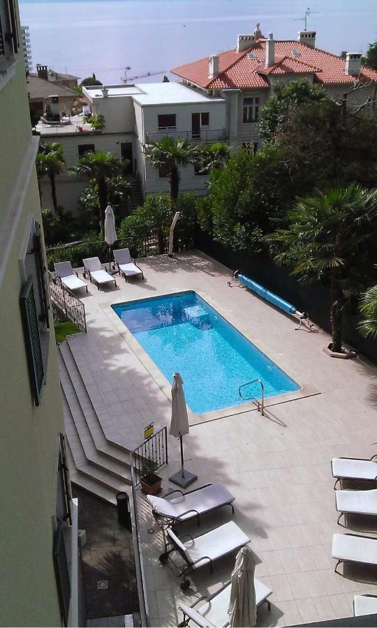 Maria 10 With Swimming Pool Apartma Opatija